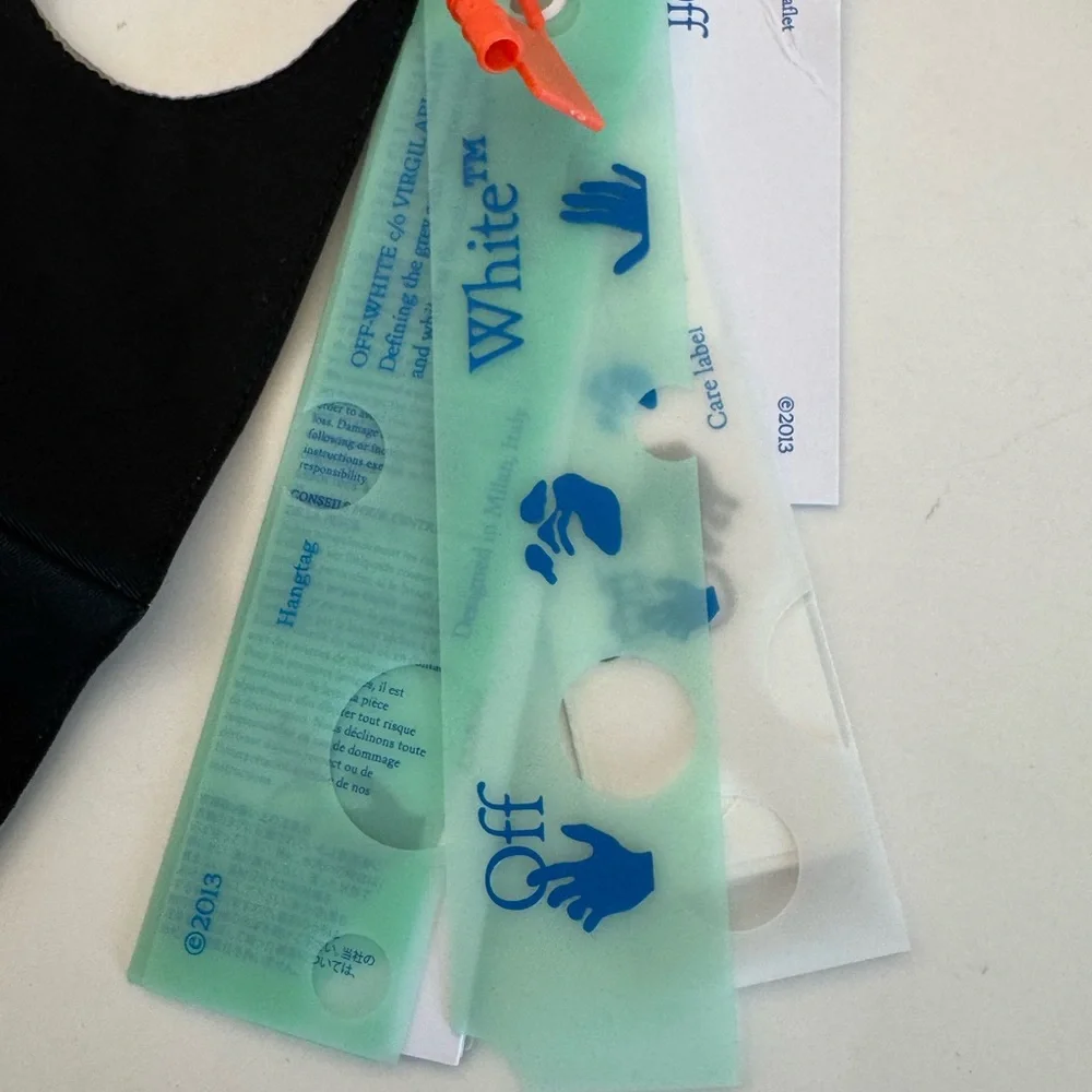 Off White‎ L/XL Face Mask